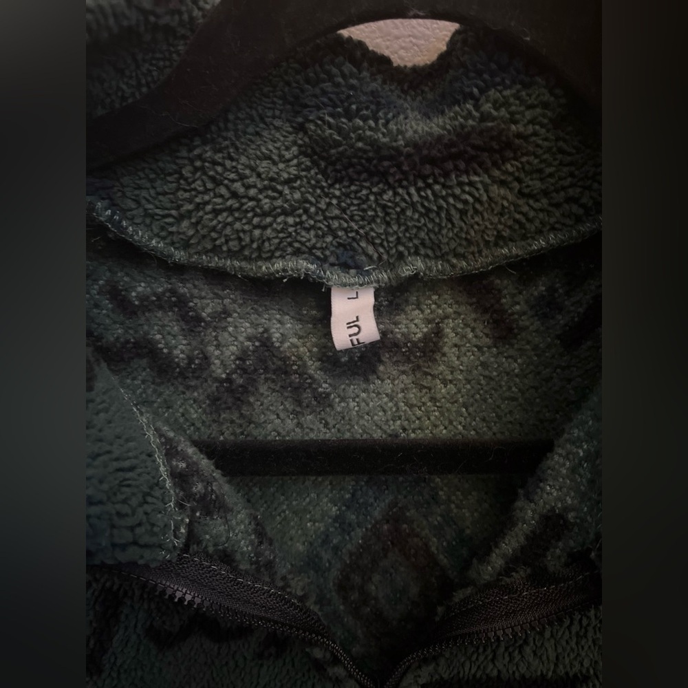 Aztec Quarter-zip Pullover - Picture 3 of 3